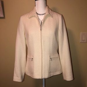White zippered woman’s jacket